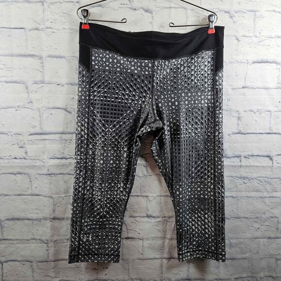 Under Armour Pants - Under Armour heat gear compression leggings xl